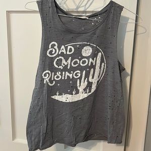 Lightweight, adorable vintage look tank